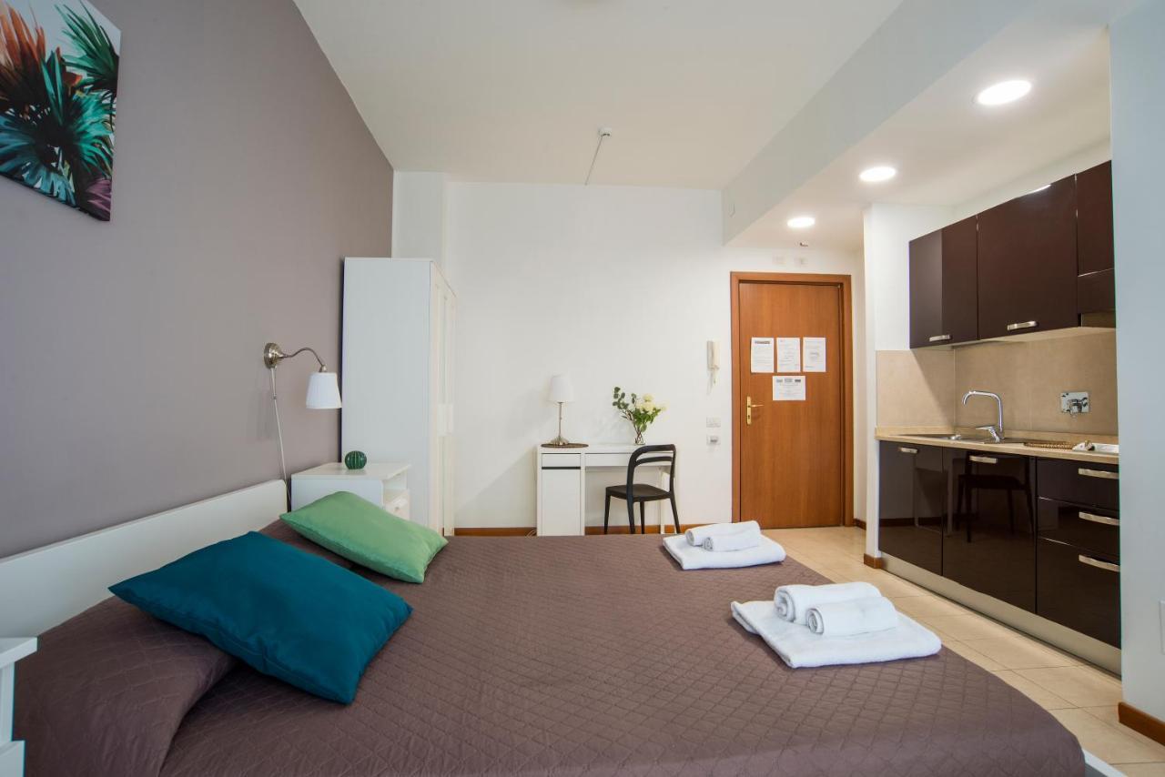 Residenza Conti Aparthotel Рим Екстериор снимка